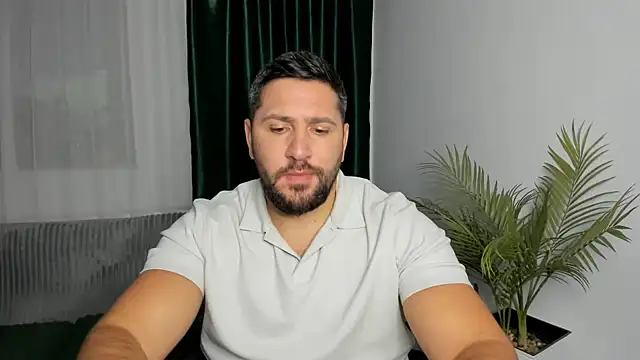 Show modela Gold_Alpha_Boy na web-kameri