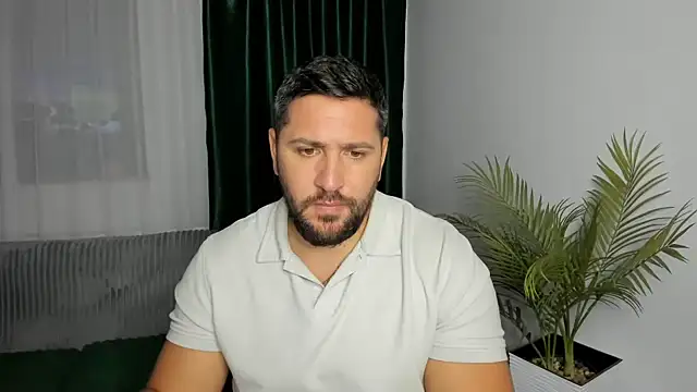 Gold_Alpha_Boy Show Webcam
