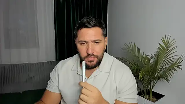 Gold_Alpha_Boy Шоу с уебкамера