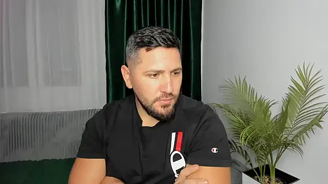 Gold_Alpha_Boy webkamerás műsora