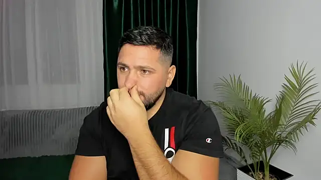 Show modela Gold_Alpha_Boy na web-kameri