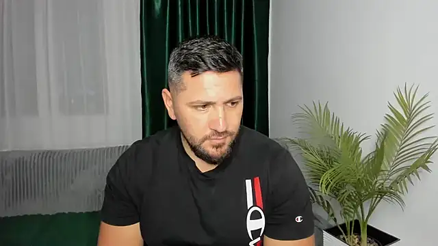 Gold_Alpha_Boy Шоу с уебкамера