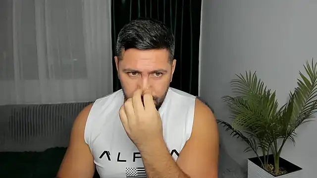 Gold_Alpha_Boy Pertunjukan Webcam