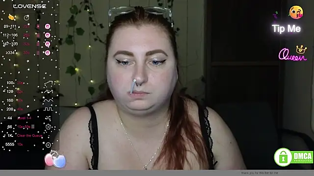 Živá chatovací místnost Alicia_love00