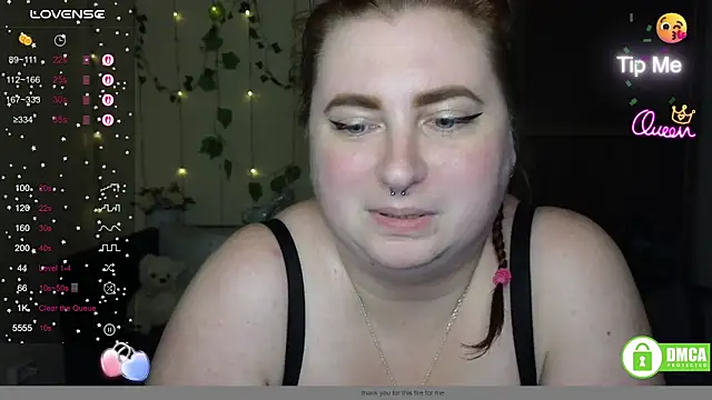 Chat +18 de Alicia_love00 ao vivo