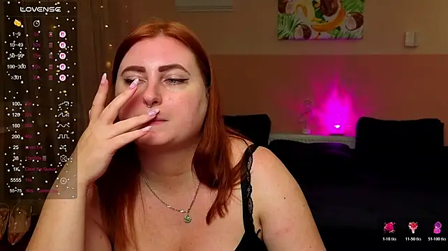 Chat +18 de Alicia_love00 ao vivo