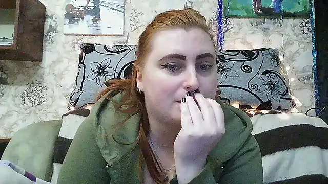 Pokazy przed kamerką – Alicia_love00