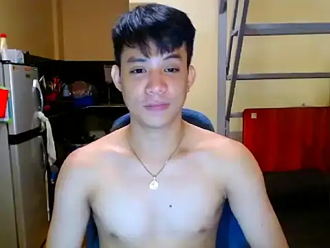 AsianCUMQUICKLY: διαδικτυακό σόου στην κάμερα