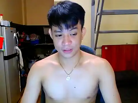 AsianCUMQUICKLY: διαδικτυακό σόου στην κάμερα