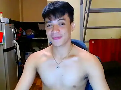 AsianCUMQUICKLY: διαδικτυακό σόου στην κάμερα