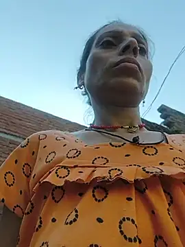 צ'אט XXX בשידור חי של Sexy-Suhani2