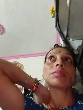 Pokazy przed kamerką – Sexy-Suhani2
