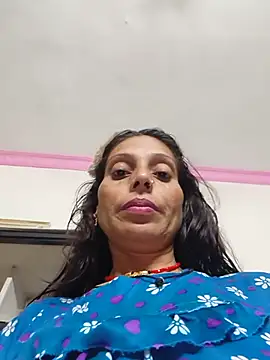Sexy-Suhani2 XXX чат на живо
