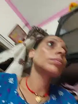 Sexy-Suhani2 Adlı Modelin Canlı XXX Sohbeti