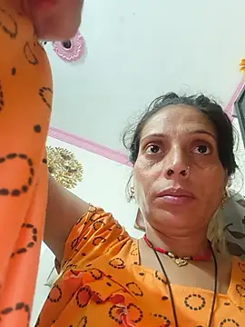 Sexy-Suhani2 élő XXX-chatje