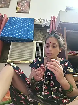 Sexy-Suhani2 élő XXX-chatje