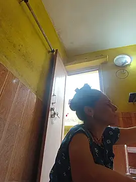 Sexy-Suhani2 Adlı Modelin Canlı XXX Sohbeti
