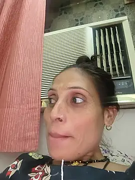 Chat +18 de Sexy-Suhani2 ao vivo