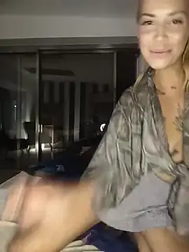 hacheacca Adlı Modelin Canlı XXX Sohbeti