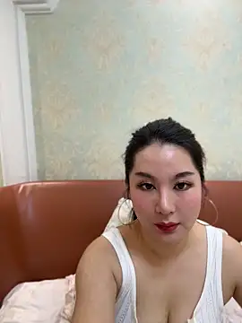 Candice888 现场性爱视讯表演
