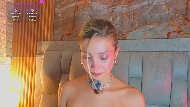 miaroldan Show in webcam