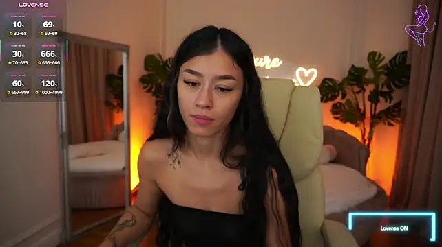 FataleNellie Live XXX-chat