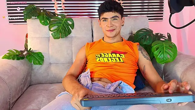 عرض كام CamiiGuzmanX