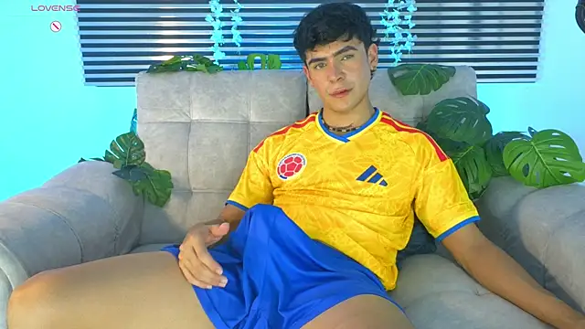 CamiiGuzmanX Adlı Modelin Web Kamerası Şovu