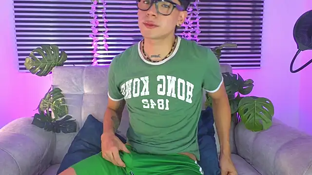 CamiiGuzmanX Webcam show