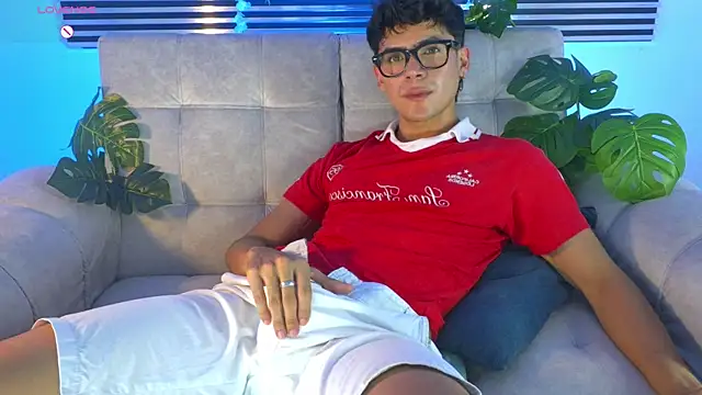 CamiiGuzmanX Webcam Show
