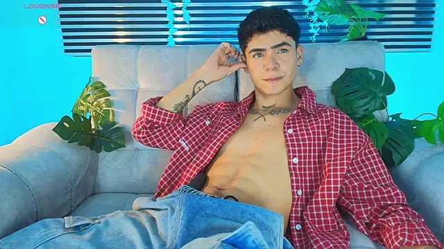 CamiiGuzmanX Show Webcam
