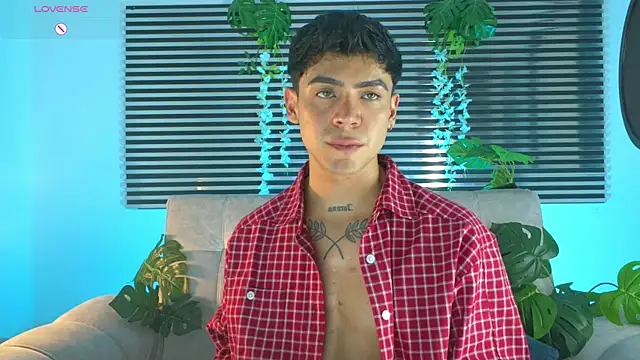 CamiiGuzmanX Adlı Modelin Web Kamerası Şovu