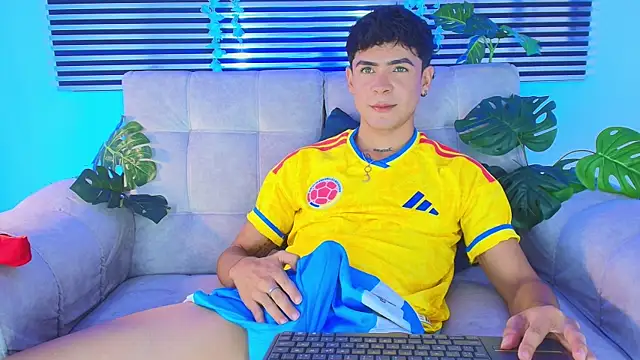 CamiiGuzmanX Show Webcam