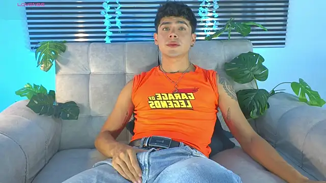 CamiiGuzmanX Adlı Modelin Web Kamerası Şovu