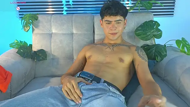 Вебкам-шоу CamiiGuzmanX