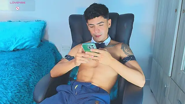 CamiiGuzmanX Pertunjukan Webcam