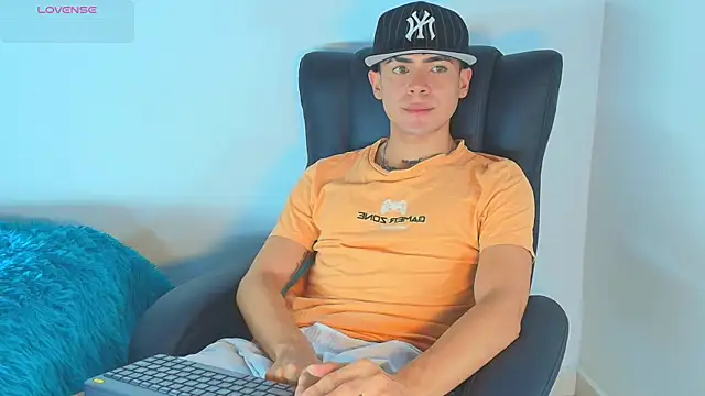 CamiiGuzmanX Webcam show