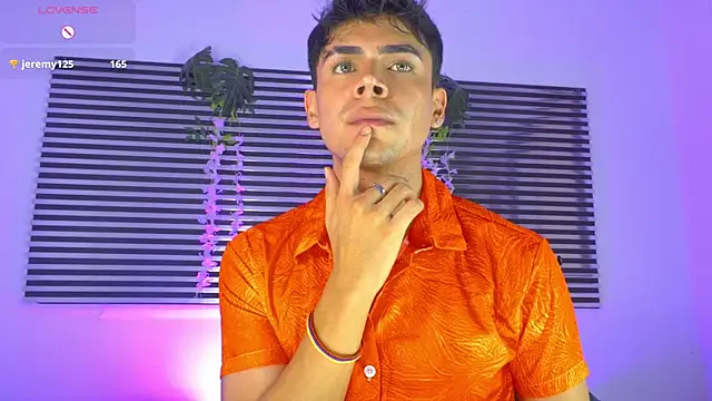CamiiGuzmanX webcam show
