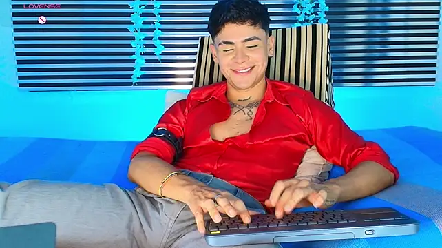 CamiiGuzmanX Webcam show