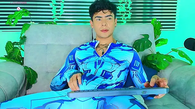 CamiiGuzmanX Show Webcam