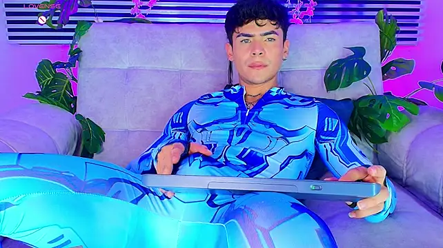CamiiGuzmanX's Webcam Show