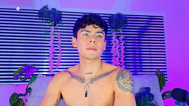 CamiiGuzmanX Show Webcam