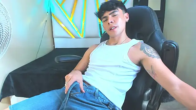 CamiiGuzmanX Show Webcam