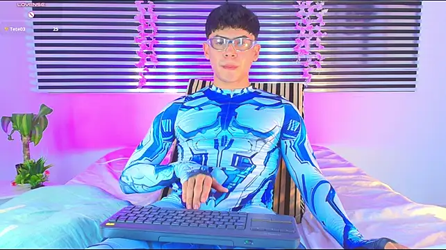 CamiiGuzmanX 웹캠 쇼