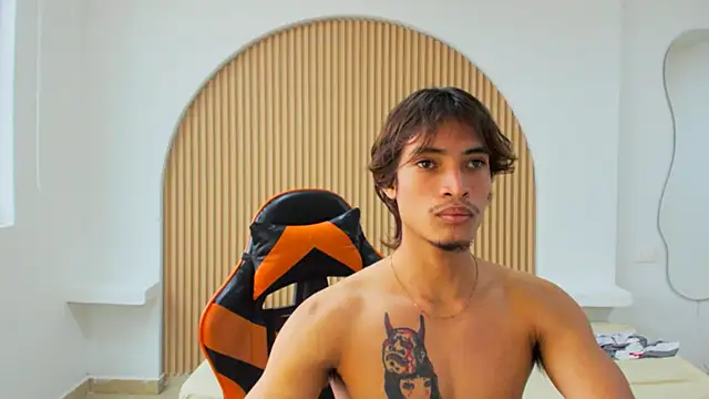 kenshi_roa webcam show