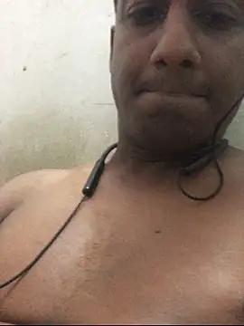 Jordipolla9inchesplus webcam show