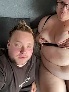 CurvyPaar2 Webcam show
