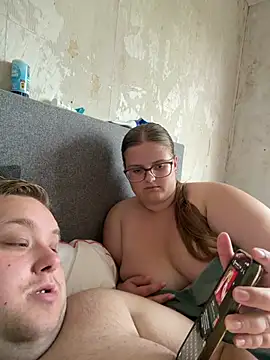 CurvyPaar2 Webcamshow