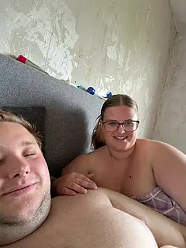 CurvyPaar2's Webcam Show