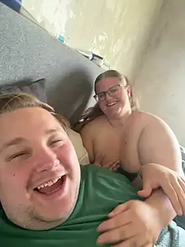Show Webcam de CurvyPaar2